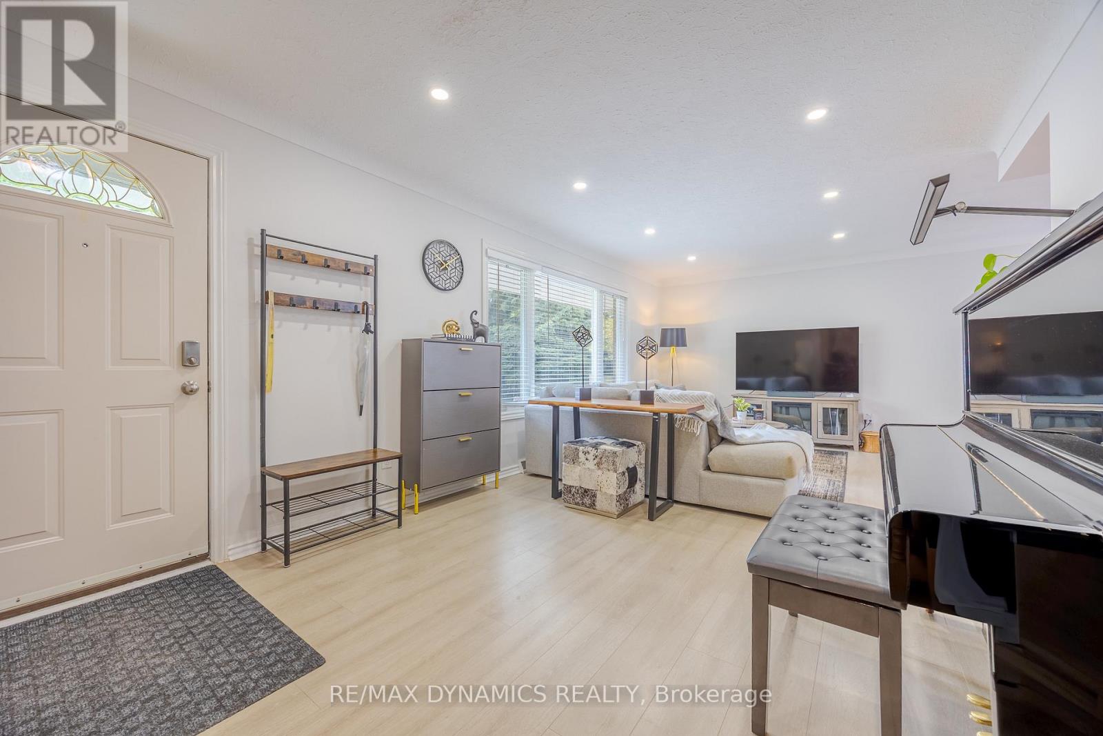 87 Rochelle Drive, St. Catharines, Ontario  L2M 6Y7 - Photo 9 - X13678274