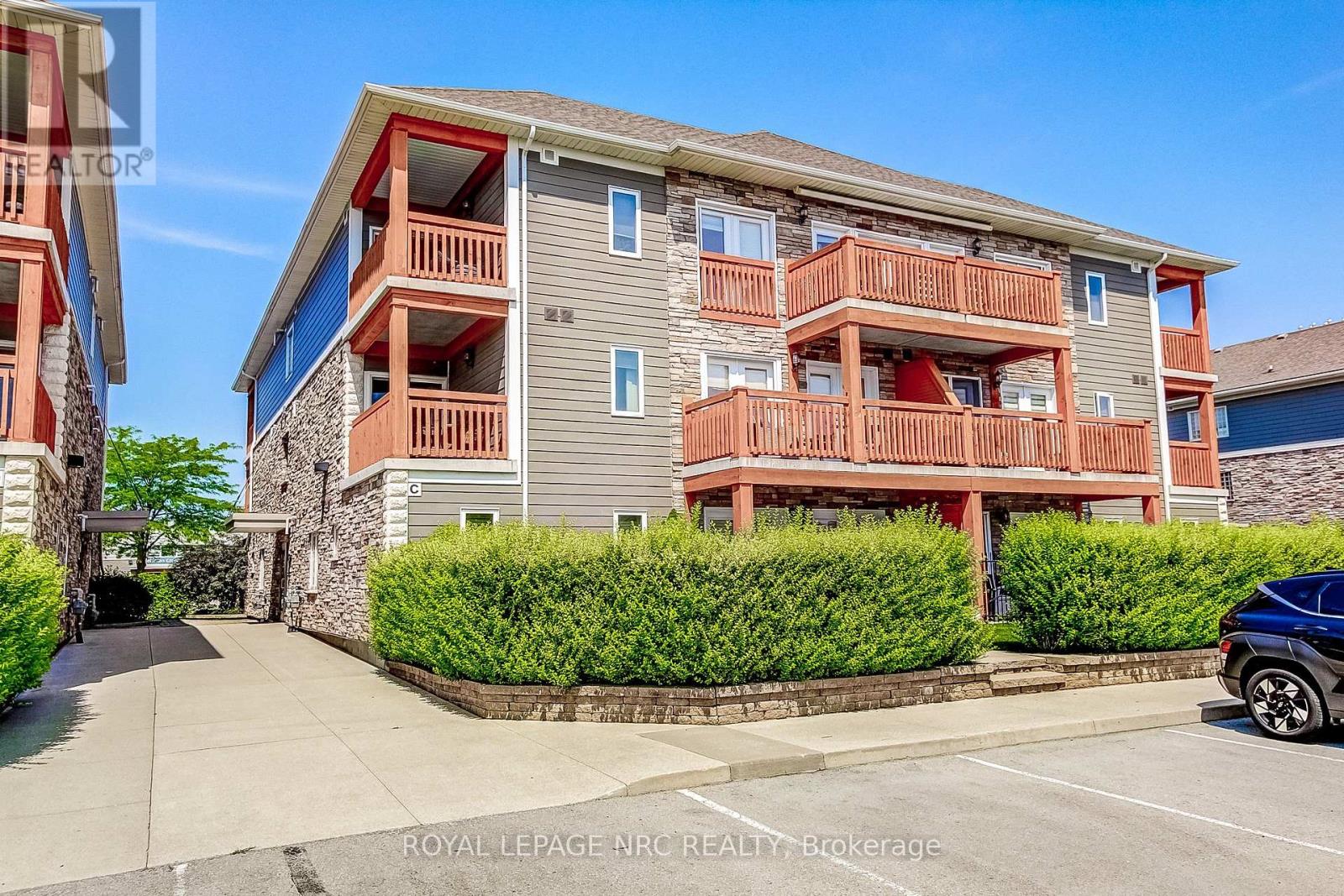 211 - 678 Line 2 Road, Niagara-On-The-Lake, Ontario  L0S 1T0 - Photo 1 - X13680426