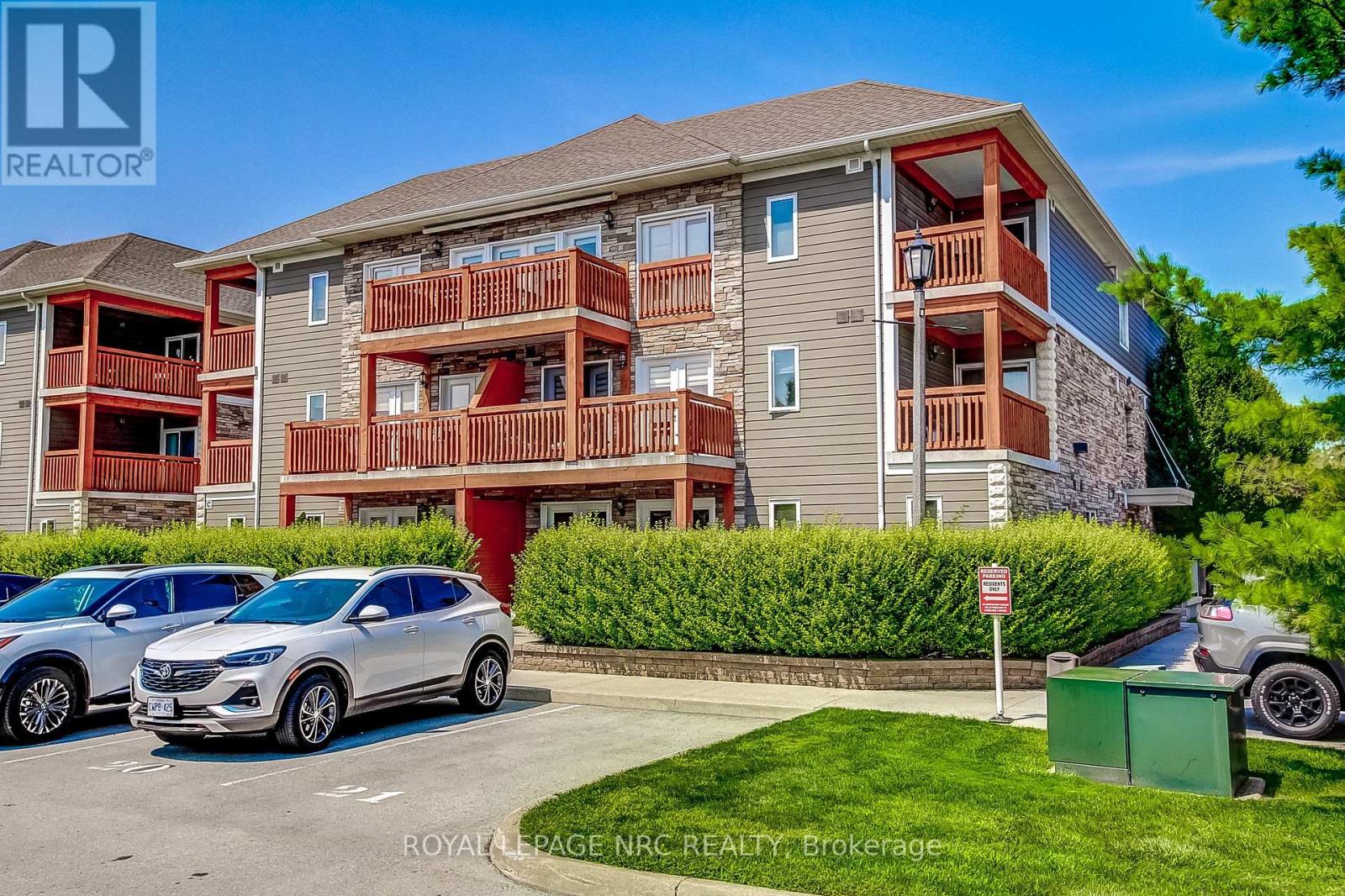 211 - 678 Line 2 Road, Niagara-On-The-Lake, Ontario  L0S 1T0 - Photo 2 - X13680426
