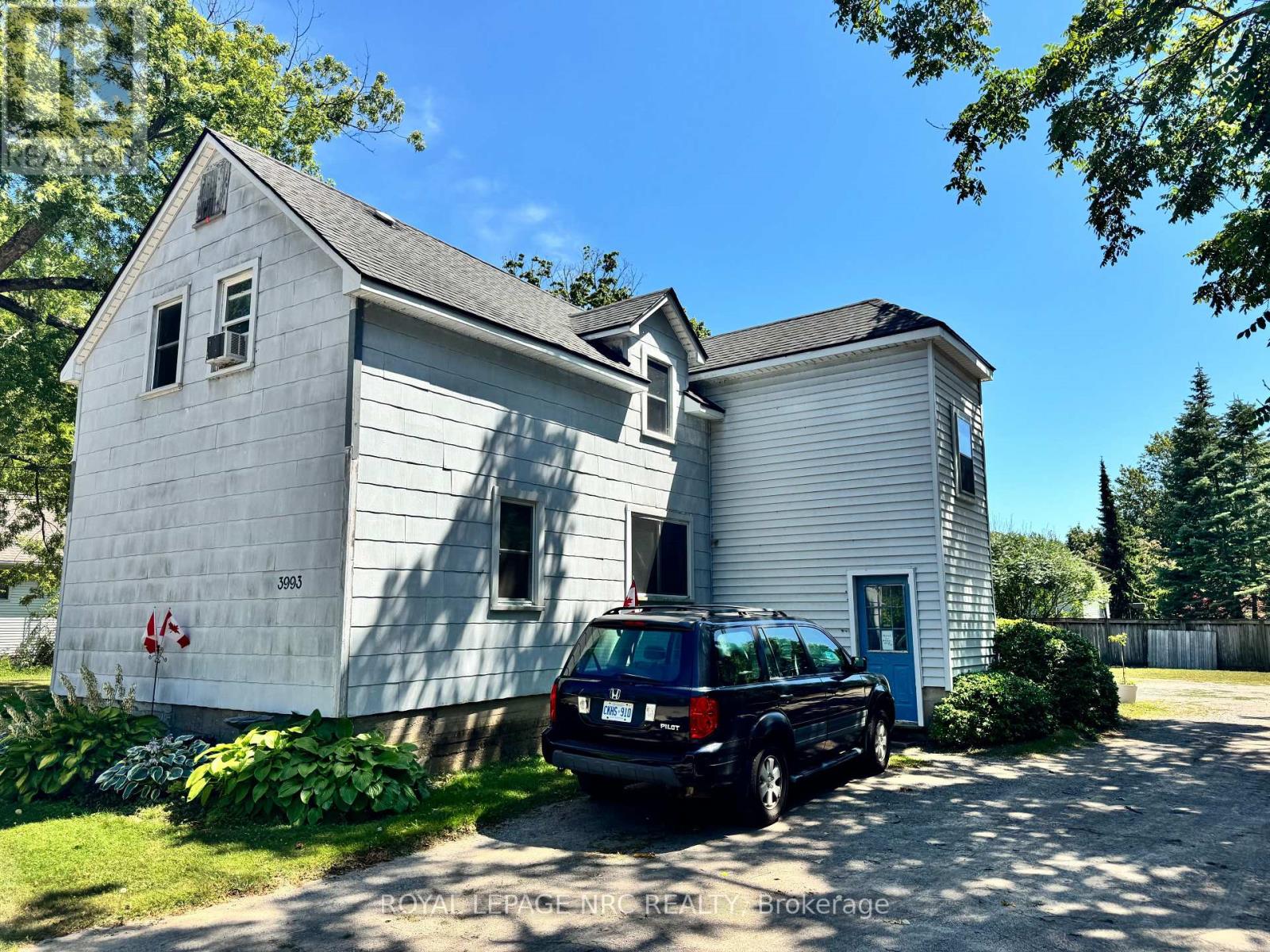 3993 Wellington Court, Fort Erie, Ontario  L0S 1B0 - Photo 1 - X13681028