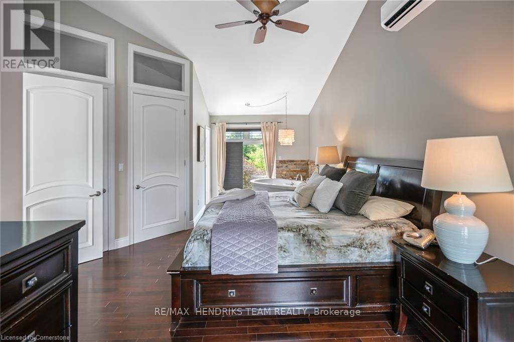 4 Front Street, Niagara-On-The-Lake, Ontario  L0S 1J0 - Photo 20 - X13682940