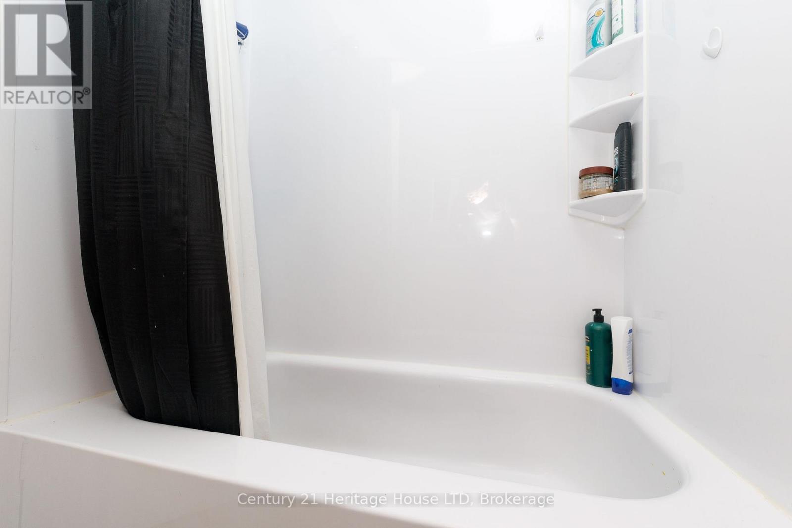 164 Lake Street, St. Catharines, Ontario  L2R 5Y7 - Photo 22 - X13685044