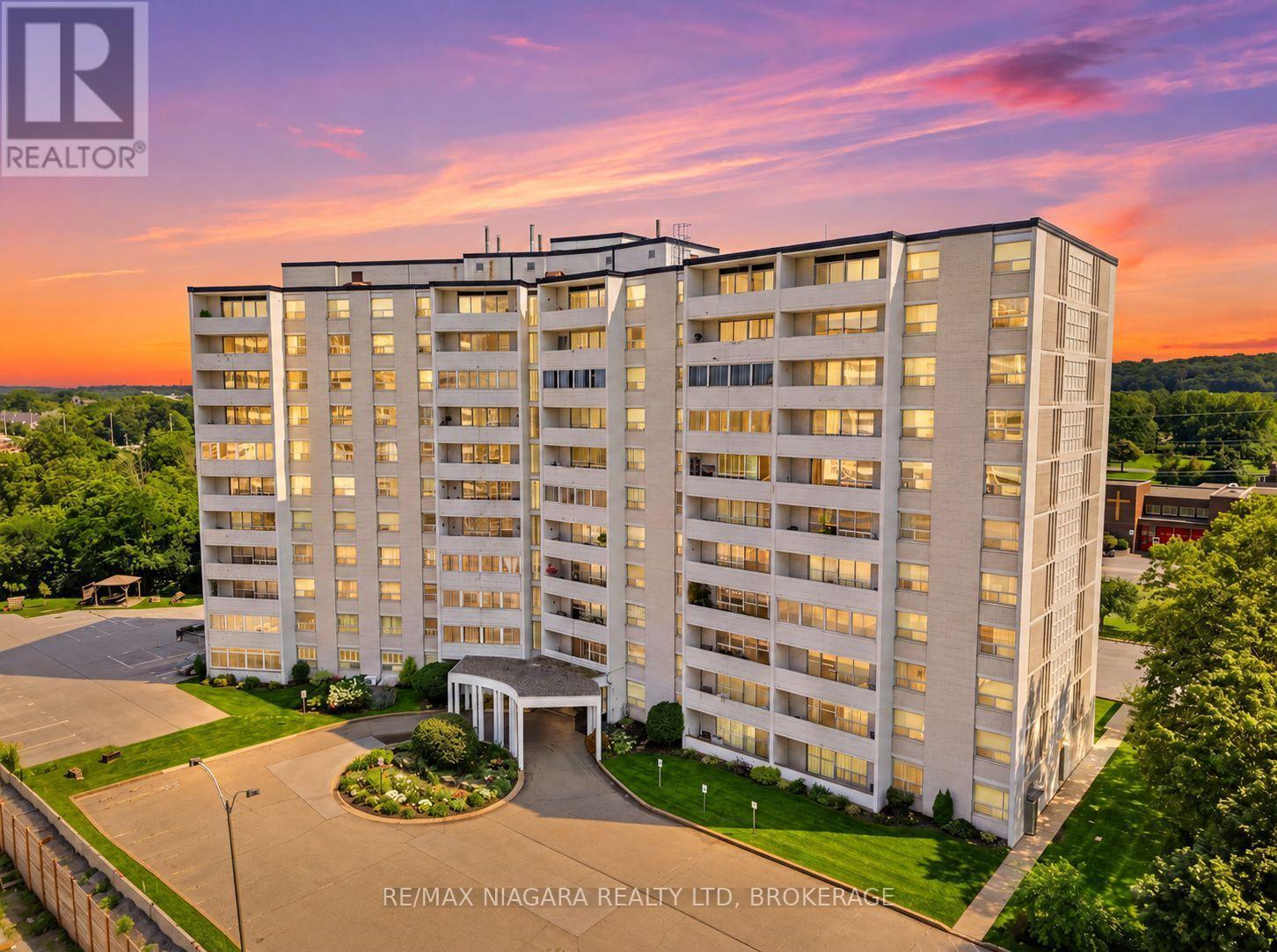 102 - 35 Towering Heights Boulevard, St. Catharines, Ontario  L2T 3G8 - Photo 1 - X13685168