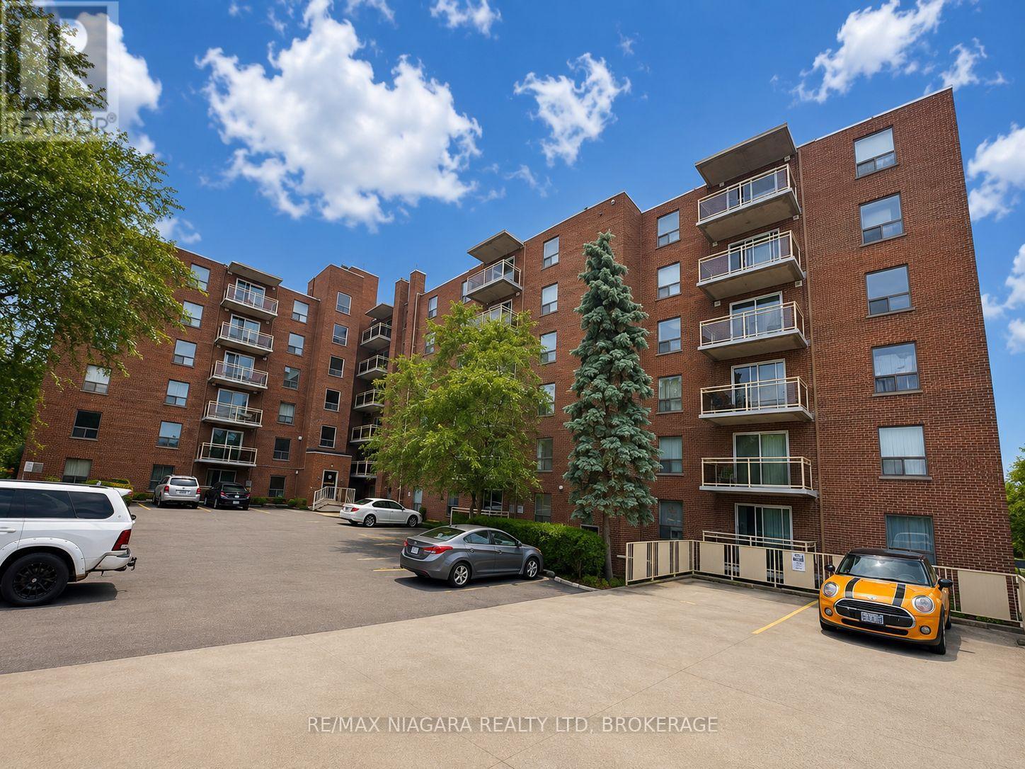 504 - 99 Church Street, St. Catharines, Ontario  L2R 3E1 - Photo 2 - X13685366