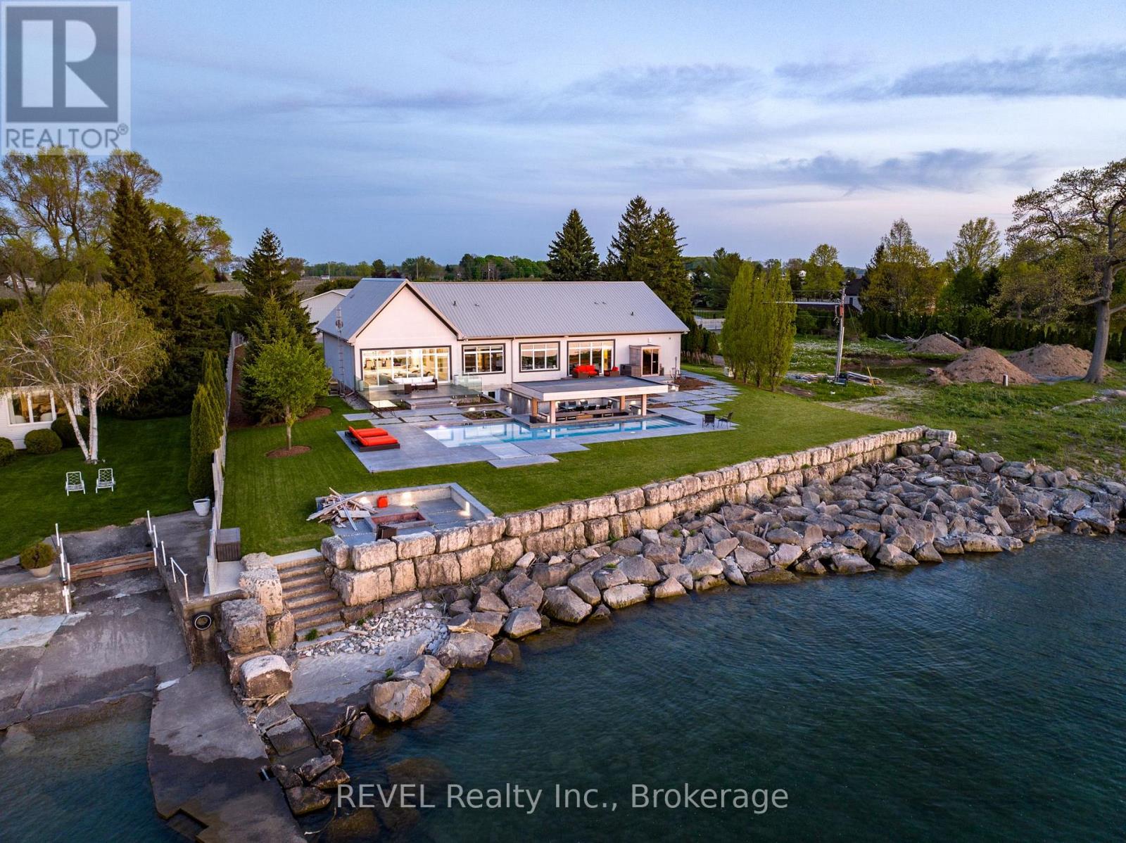 4 Firelane 4b, Niagara-On-The-Lake, Ontario  L0S 1J0 - Photo 1 - X13685786
