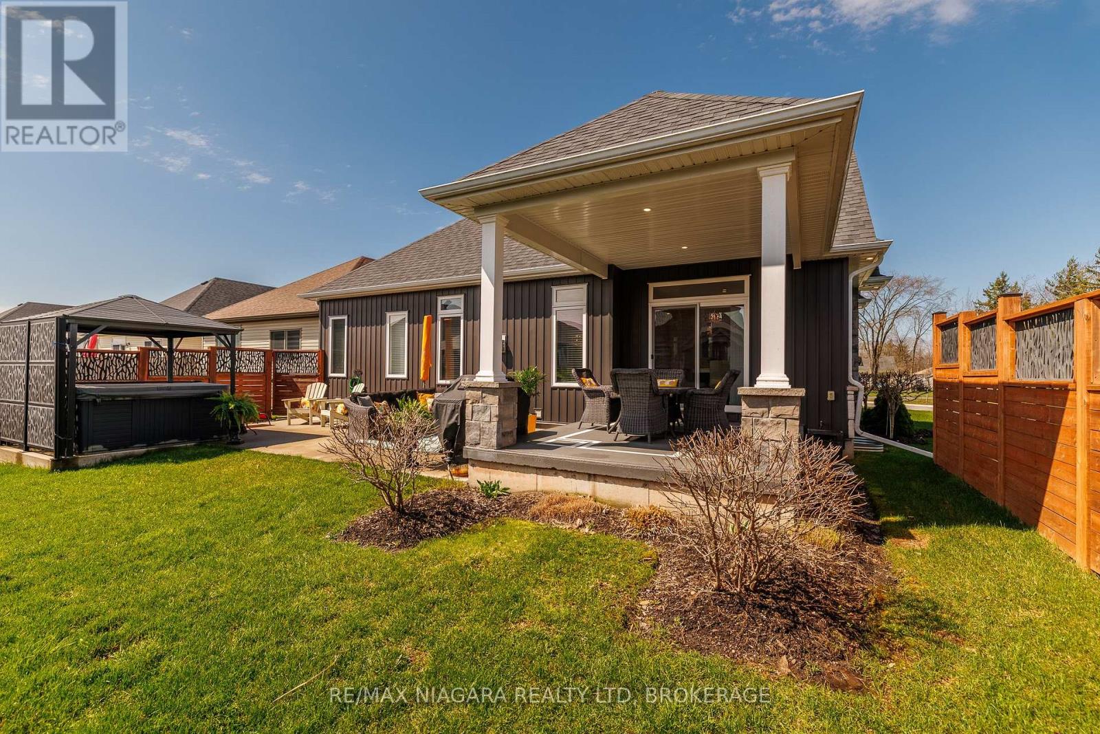 4049 Village Creek Drive, Fort Erie, Ontario  L0S 1S0 - Photo 33 - X13686610