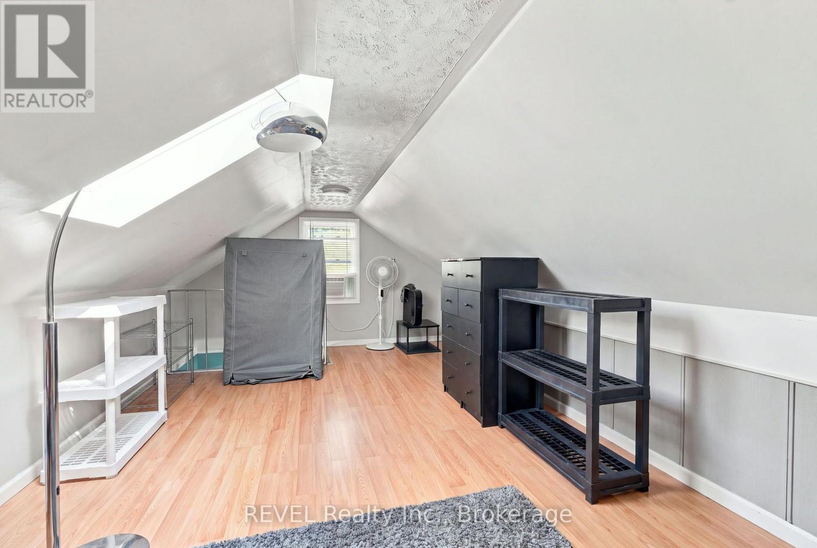 5699 Montrose Road, Niagara Falls, Ontario  L2H 1K9 - Photo 16 - X13686744