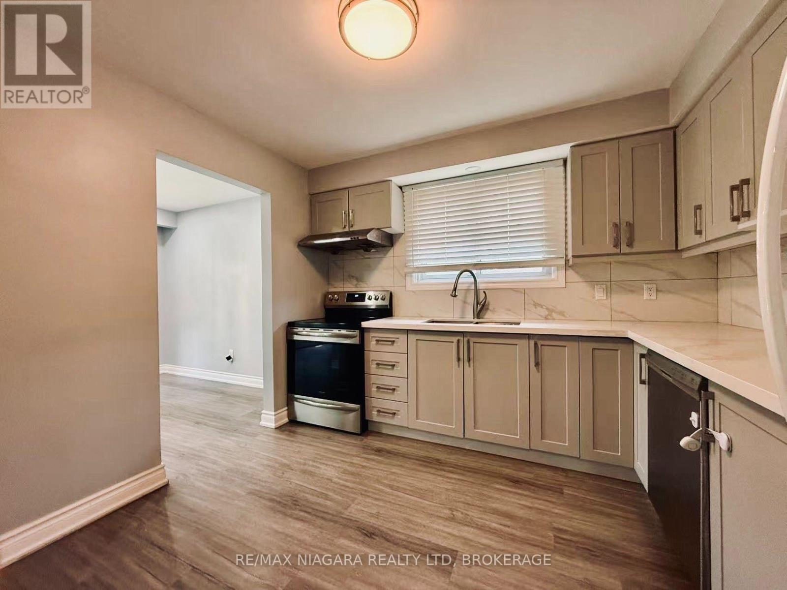 3102 Ussher Street, Niagara Falls, Ontario  L2G 6M2 - Photo 10 - X13687020