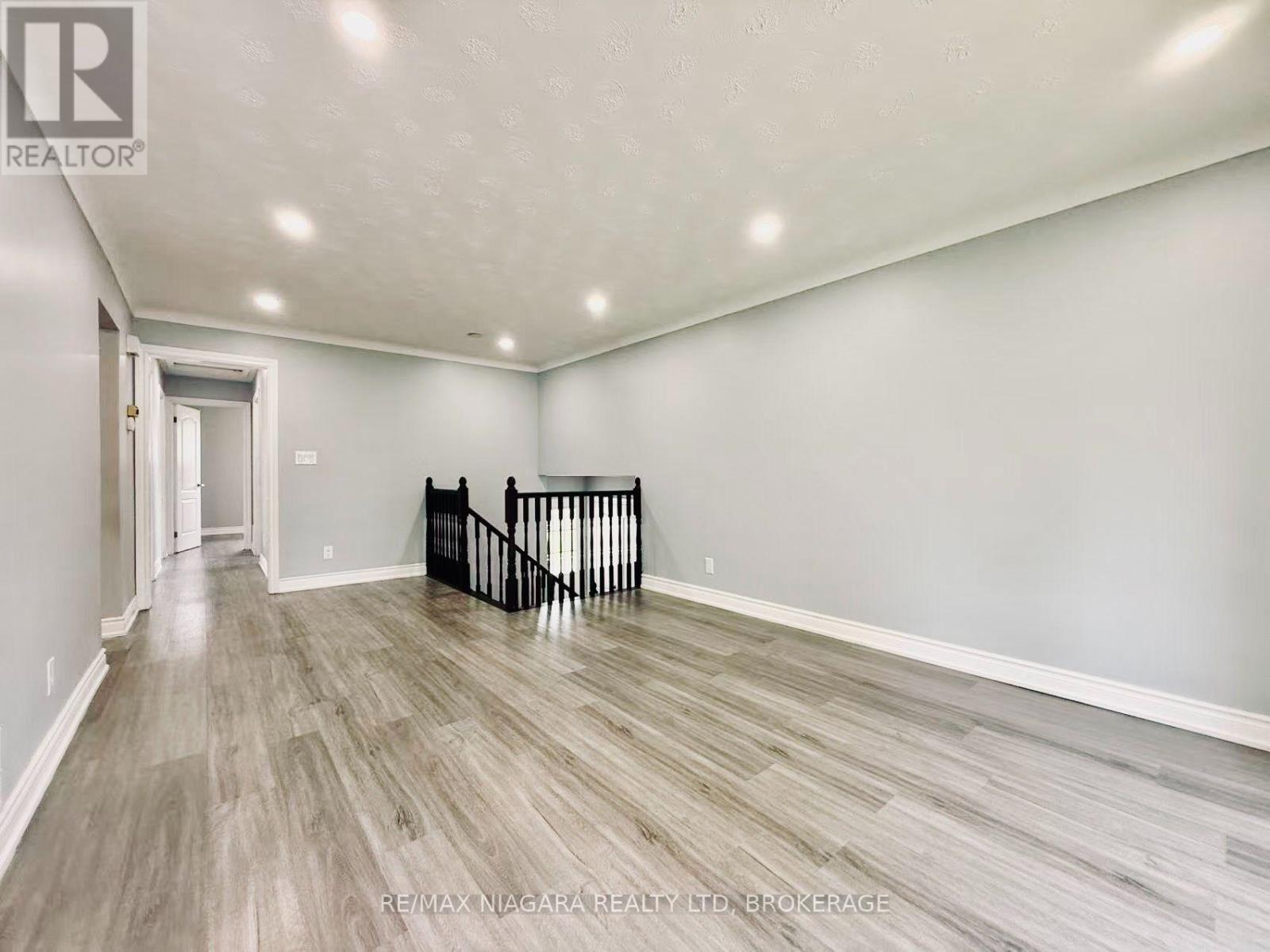 3102 Ussher Street, Niagara Falls, Ontario  L2G 6M2 - Photo 8 - X13687020