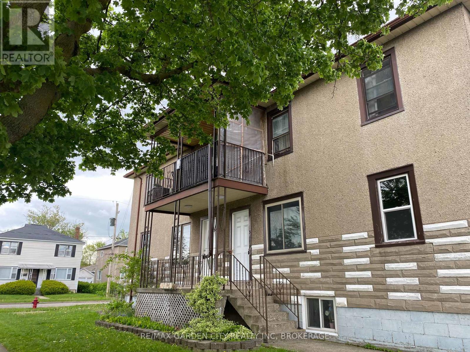 1 - 131 Lyons Avenue, Welland, Ontario  L3B 1M3 - Photo 1 - X13688230