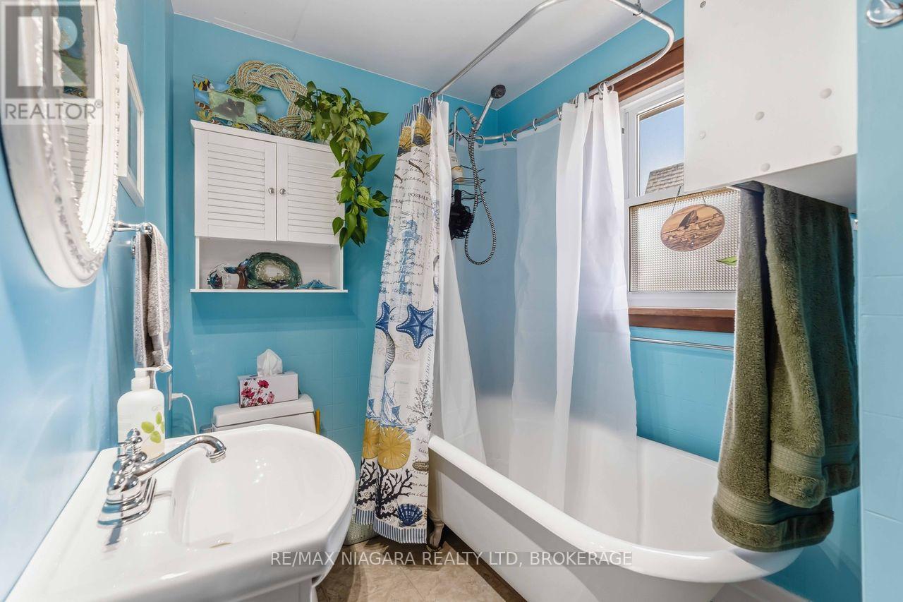 70 Riverside Drive, Welland, Ontario  L3C 5E2 - Photo 30 - X13689316