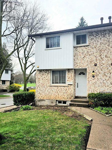 1 - 5815 Swayze Drive, Niagara Falls, Ontario  L2J 3W3 - Photo 1 - X13689982