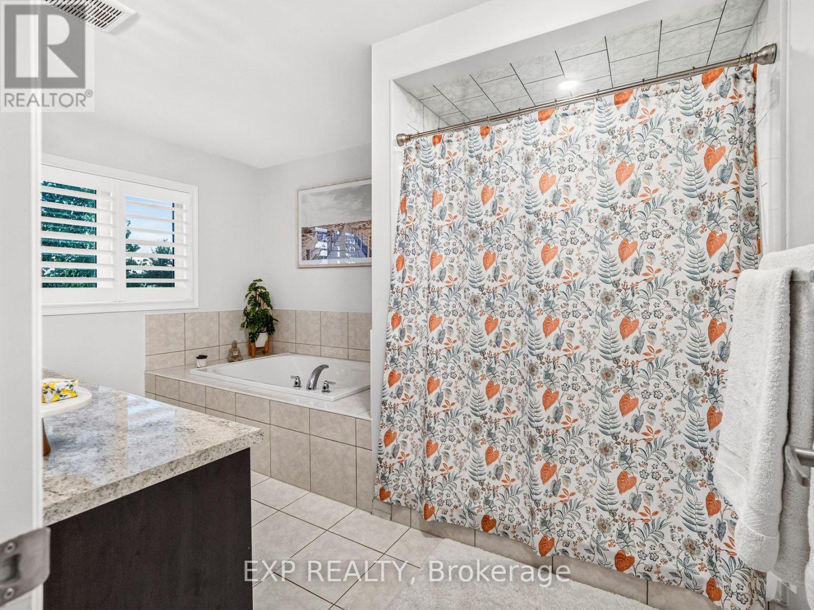 62 Esther Crescent, Thorold, Ontario  L3B 0G2 - Photo 28 - X13692192
