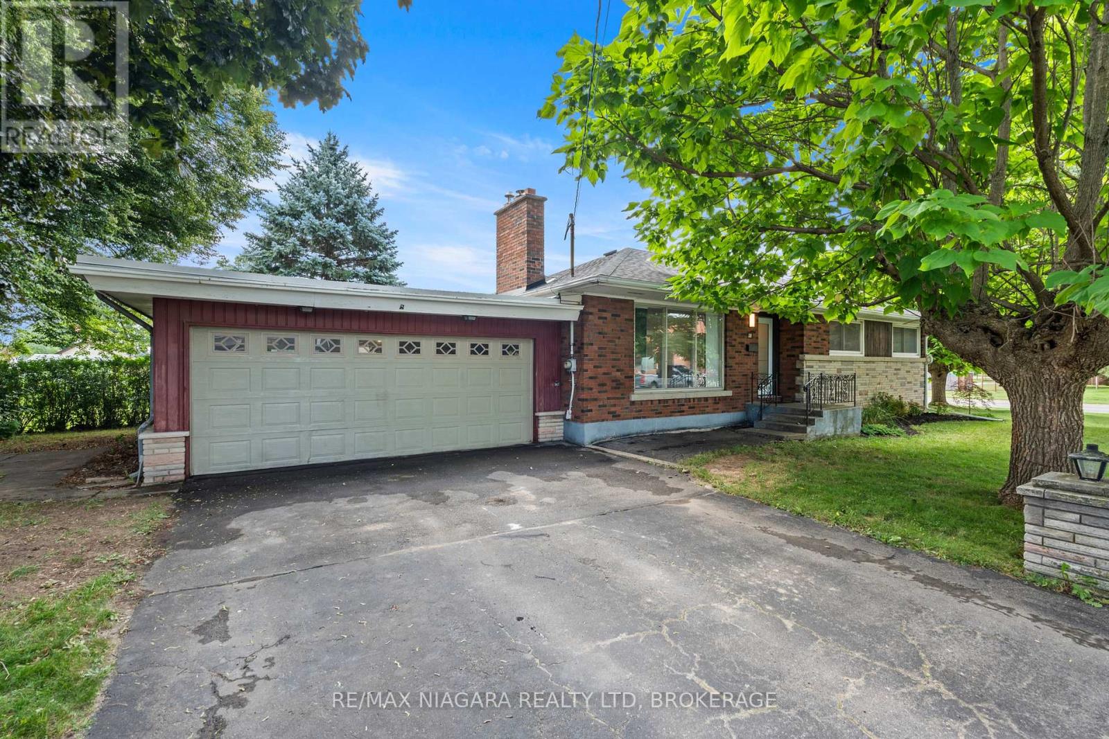 67 Maple Park Drive, Welland, Ontario  L3C 3X8 - Photo 1 - X13692452