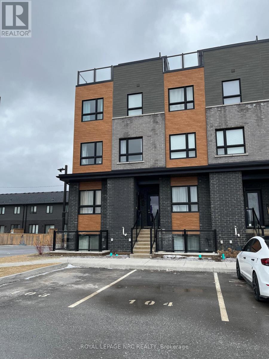 104 - 6705 Cropp Street, Niagara Falls, Ontario  L2E 0C1 - Photo 1 - X13693372