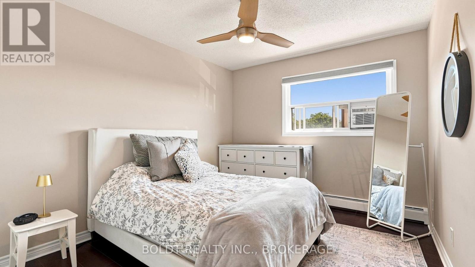 307 - 264 Oakdale Avenue, St. Catharines, Ontario  L2P 2K4 - Photo 13 - X13695392