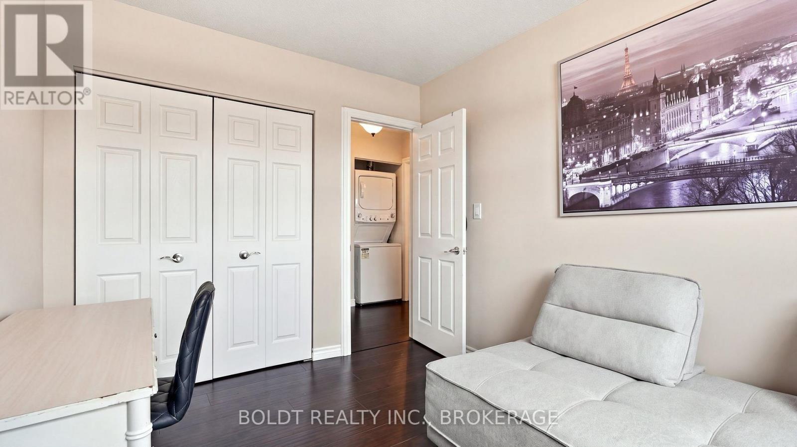 307 - 264 Oakdale Avenue, St. Catharines, Ontario  L2P 2K4 - Photo 18 - X13695392