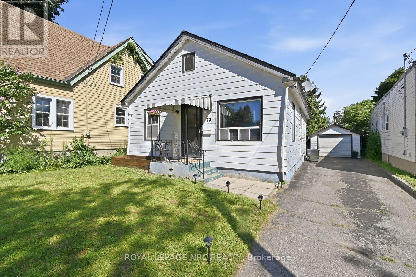 79 Carlton Street, St. Catharines, Ontario  L2R 1R1 - Photo 1 - X13695402