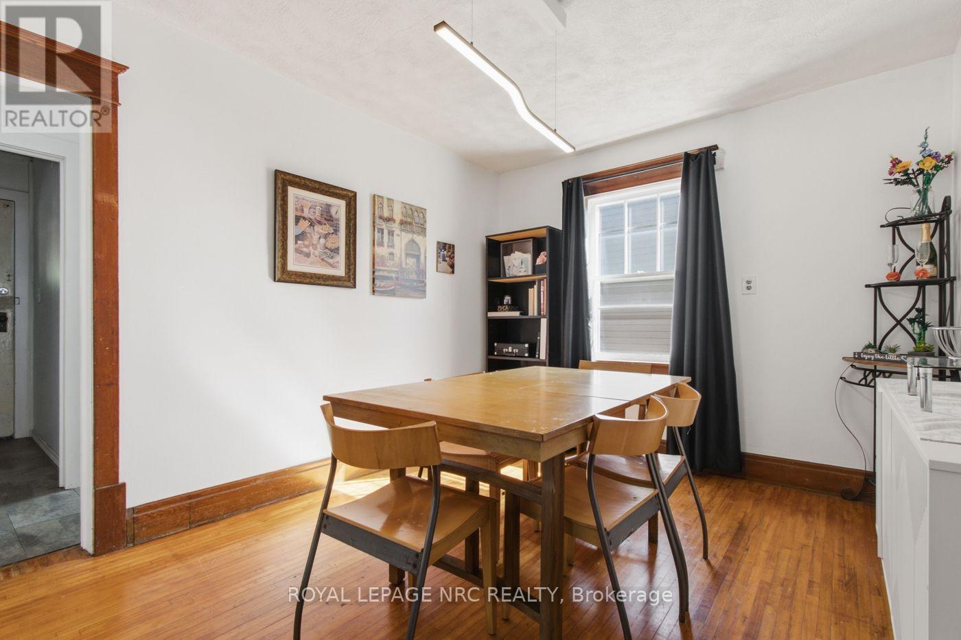 79 Carlton Street, St. Catharines, Ontario  L2R 1R1 - Photo 7 - X13695402