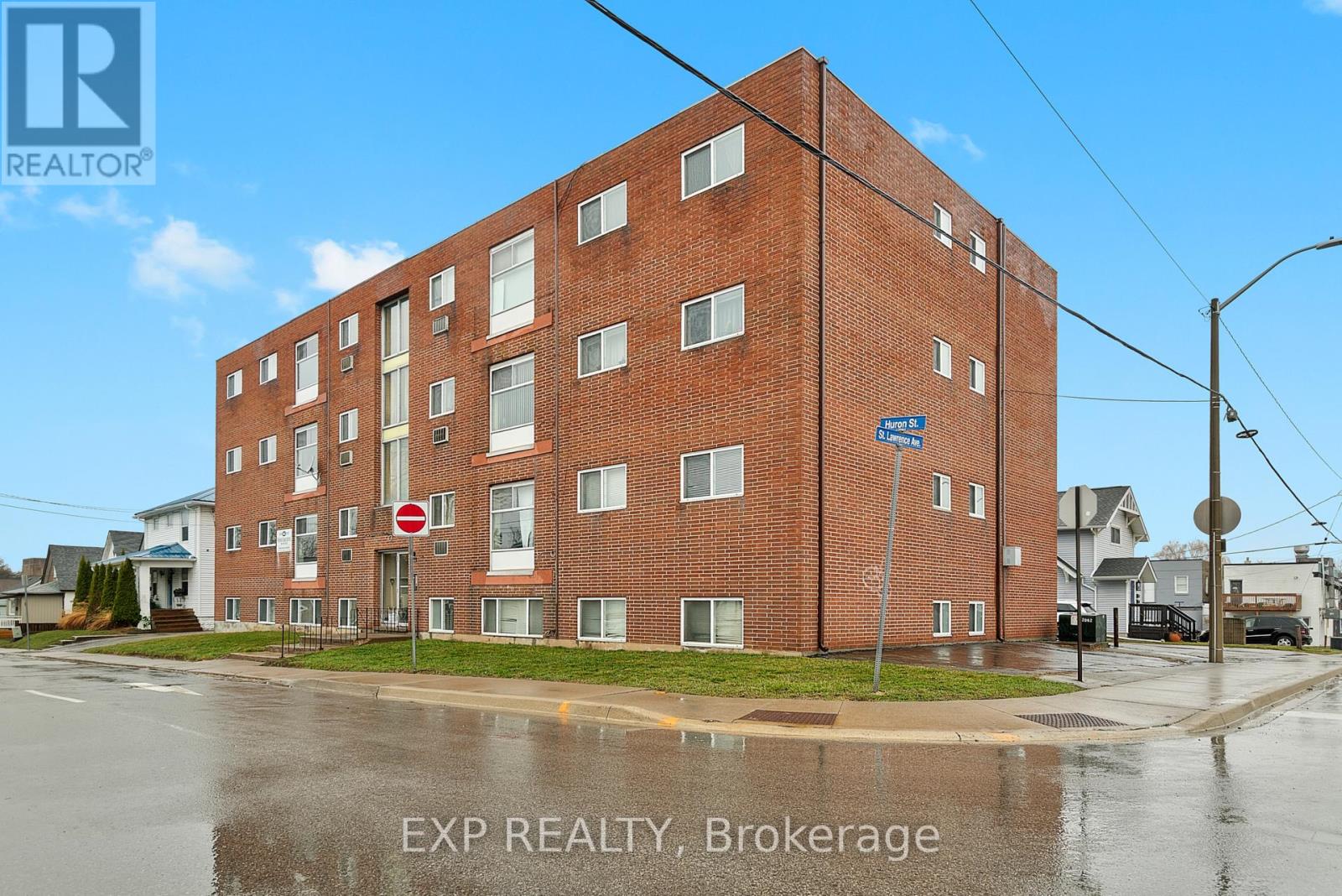 1 - 4663 Huron Street, Niagara Falls, Ontario  L2E 2H7 - Photo 1 - X13696626