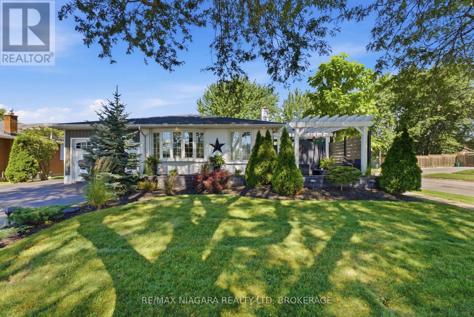 3267 Cattell Drive, Niagara Falls, Ontario  L2G 6N3 - Photo 1 - X13698208