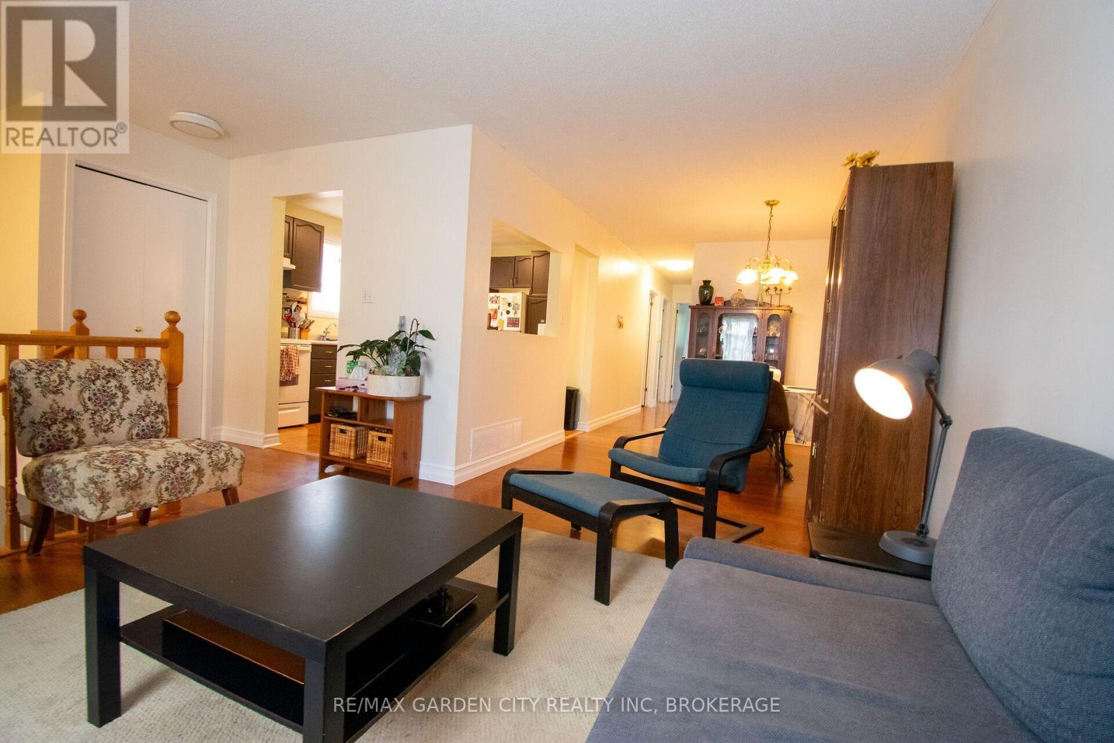 93 Northwood Drive, Welland, Ontario  L3C 6S3 - Photo 9 - X13699194
