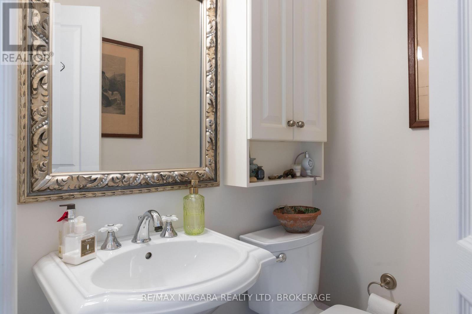 8056 Cathedral Drive, Niagara Falls, Ontario  L2H 2Z2 - Photo 20 - X13703606
