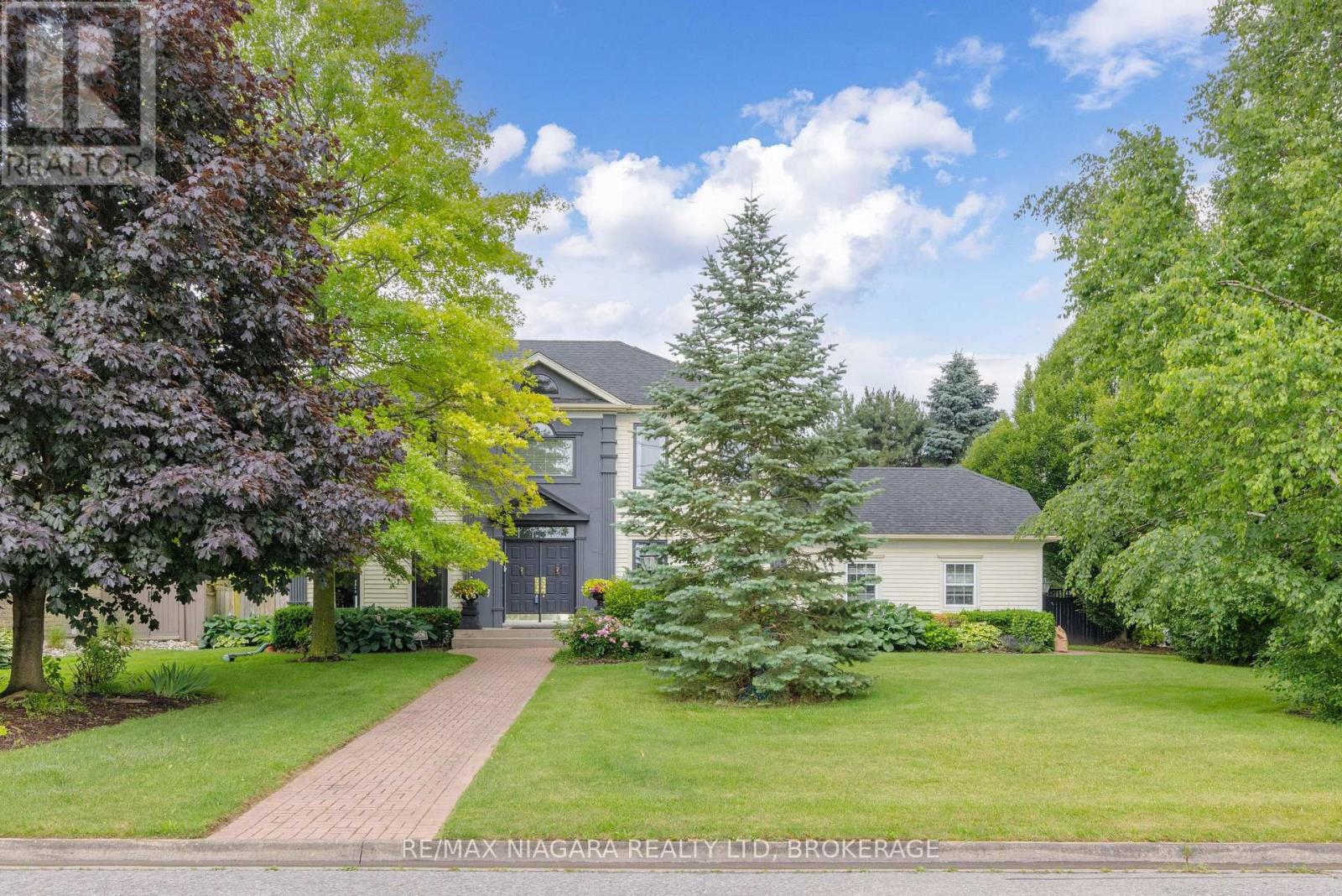 8056 Cathedral Drive, Niagara Falls, Ontario  L2H 2Z2 - Photo 3 - X13703606