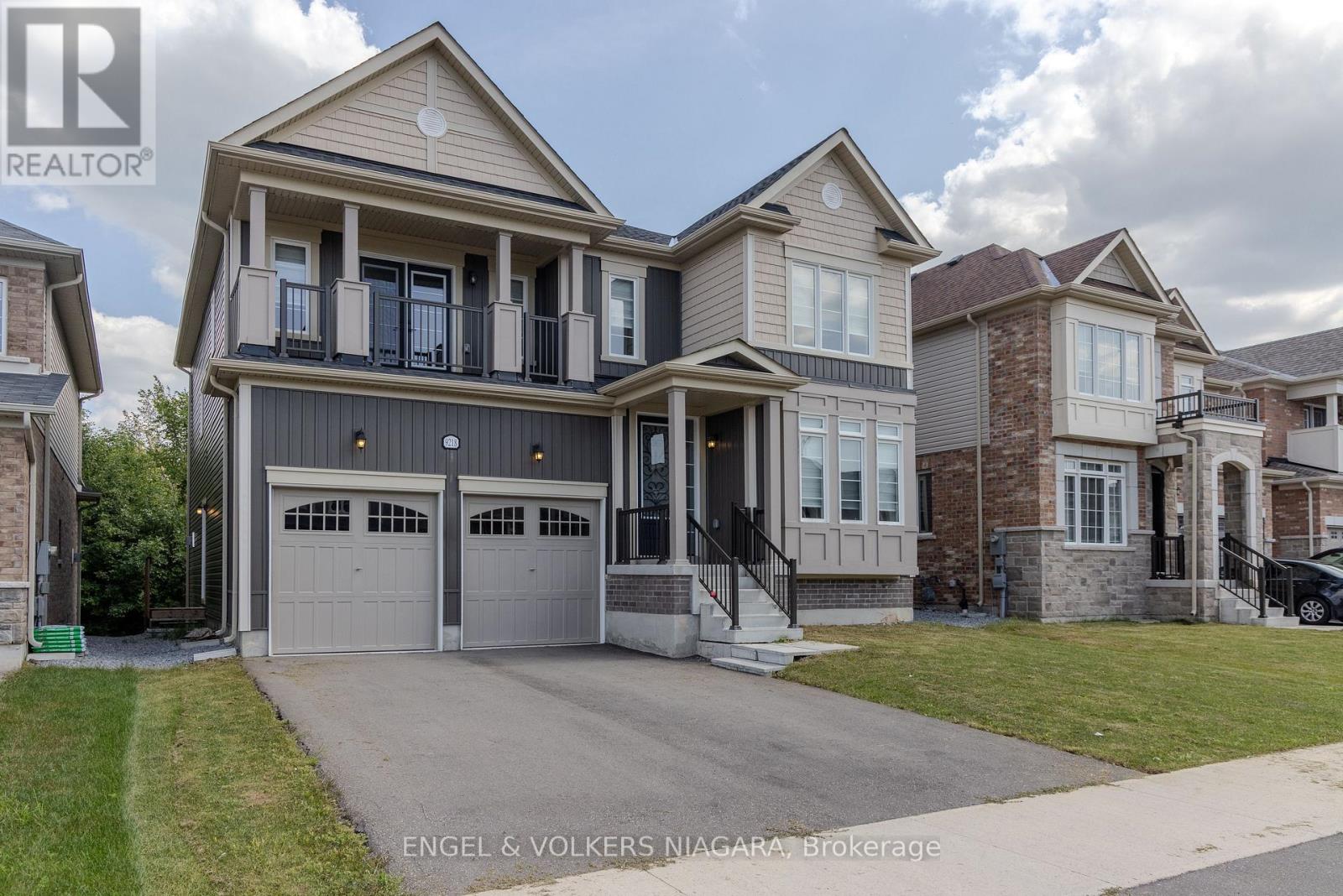 9218 White Oak Avenue, Niagara Falls, Ontario  L2G 0E9 - Photo 2 - X13703950