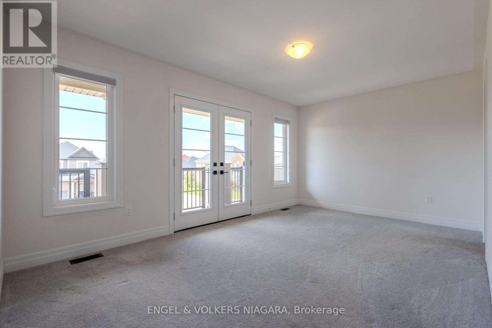 9218 White Oak Avenue, Niagara Falls, Ontario  L2G 0E9 - Photo 21 - X13703950