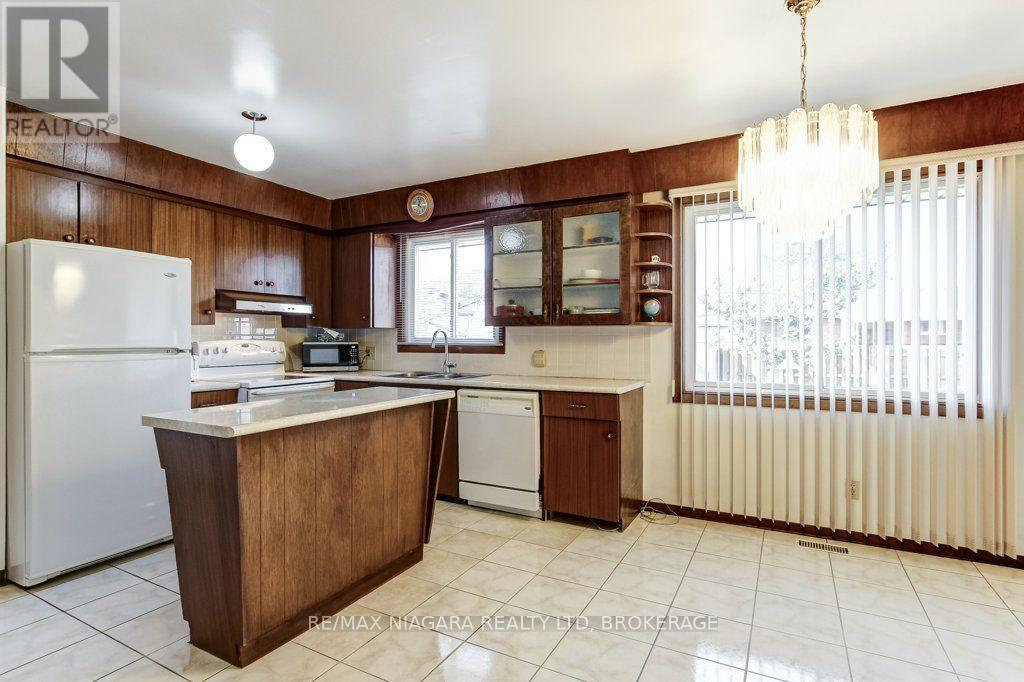 19 Eastdale Crescent, Welland, Ontario  L3B 1E6 - Photo 17 - X13704108