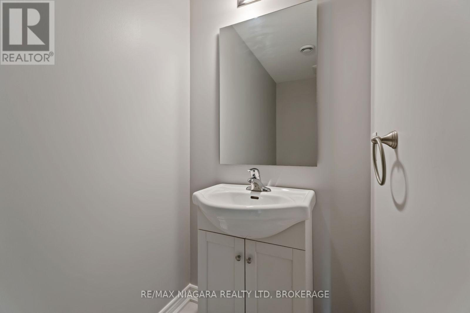81 Grove Street, Welland, Ontario  L3B 4B3 - Photo 15 - X13704646