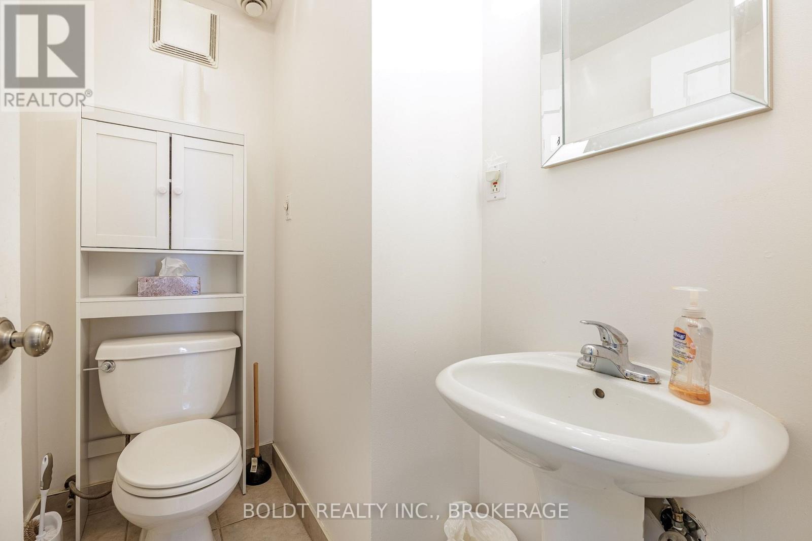 3a - 215 Ontario Street, St. Catharines, Ontario  L2R 5L2 - Photo 12 - X13708124