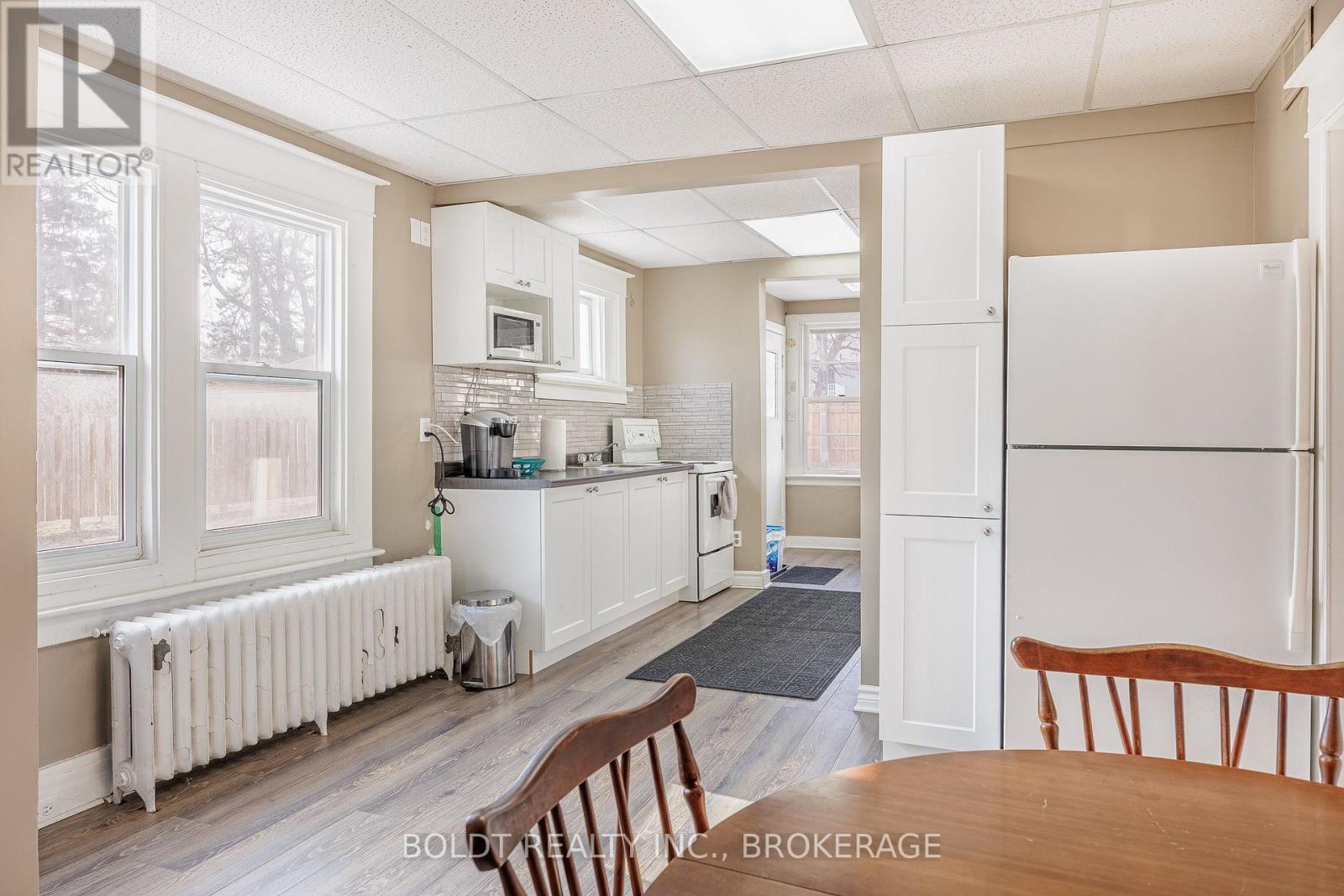 3a - 215 Ontario Street, St. Catharines, Ontario  L2R 5L2 - Photo 6 - X13708124