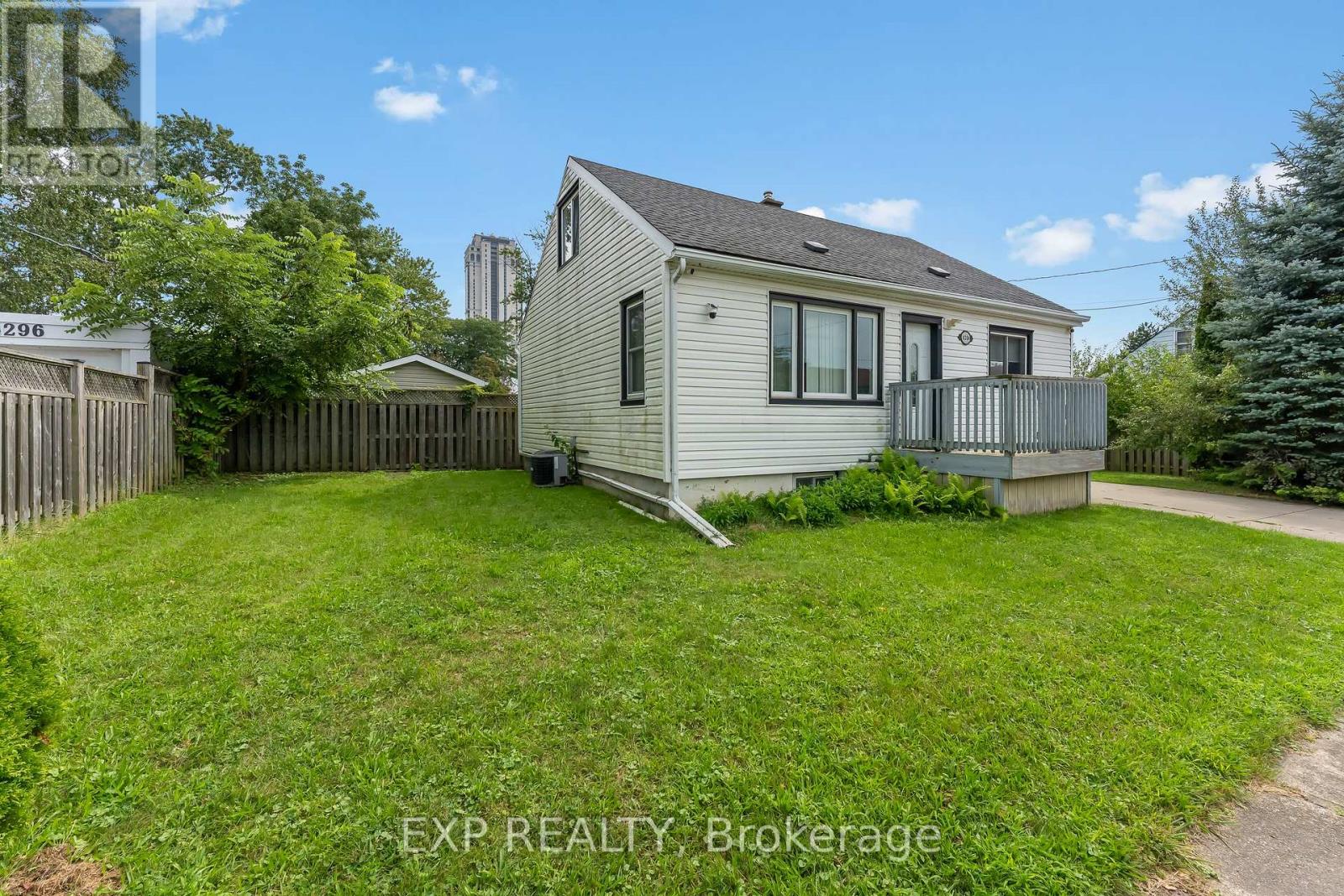 6304 Finlay Avenue, Niagara Falls, Ontario  L2G 4C5 - Photo 4 - X13708758