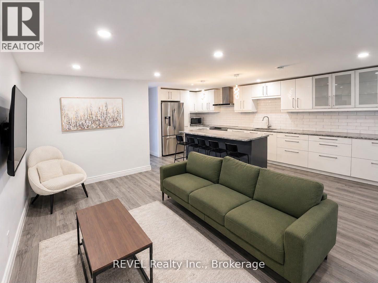 Upper - 52 Bula Drive, St. Catharines, Ontario  L2N 6R6 - Photo 3 - X13709020