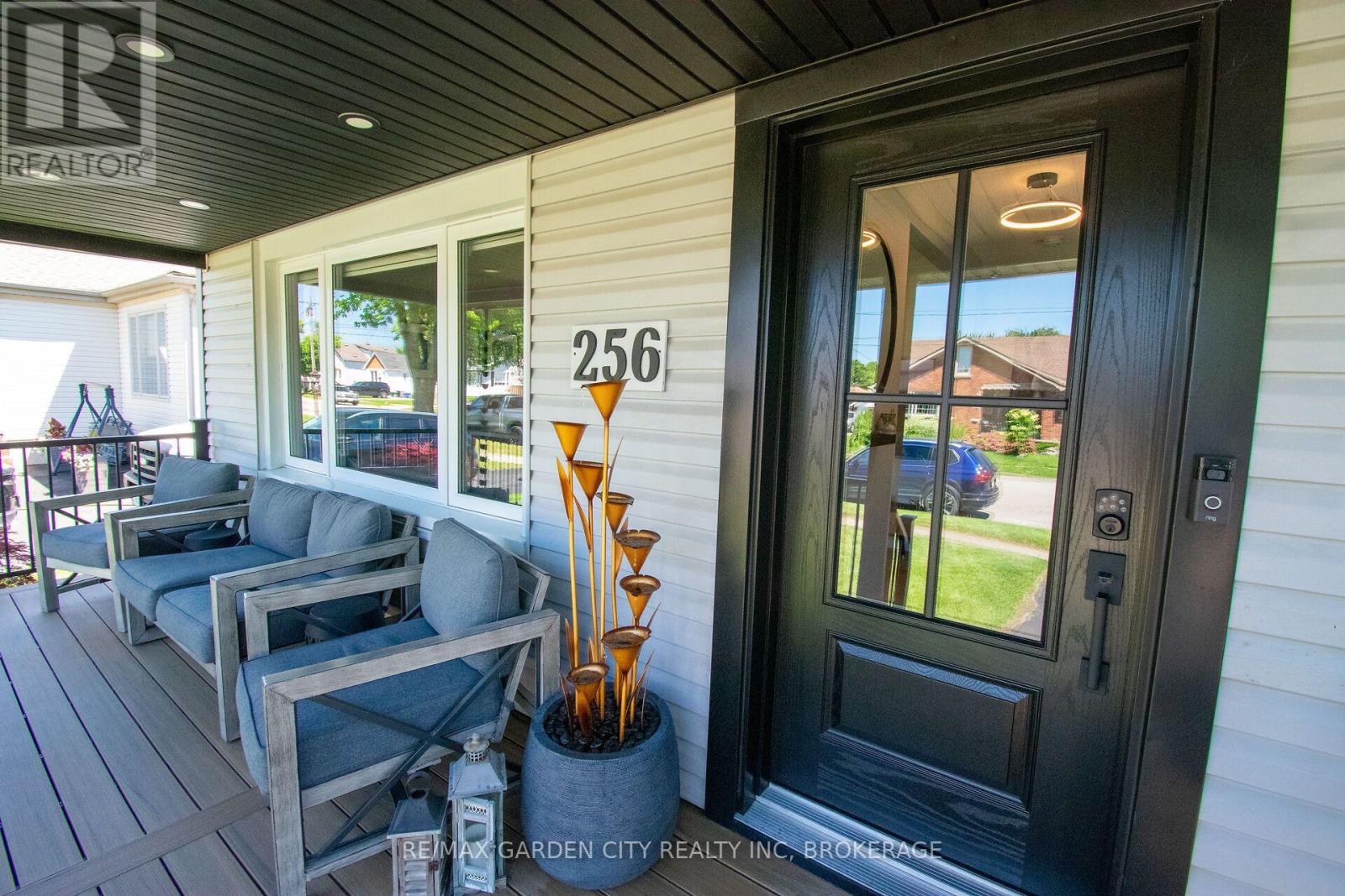 256 Scholfield Avenue S, Welland, Ontario  L3B 1N7 - Photo 5 - X13709318