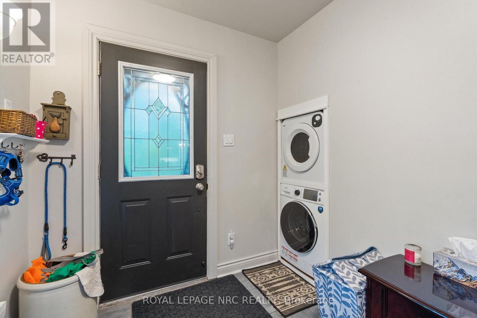 210 Ontario Street, Thorold, Ontario  L2V 1E4 - Photo 5 - X13710622