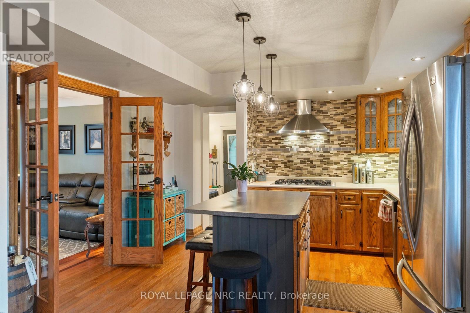 210 Ontario Street, Thorold, Ontario  L2V 1E4 - Photo 7 - X13710622