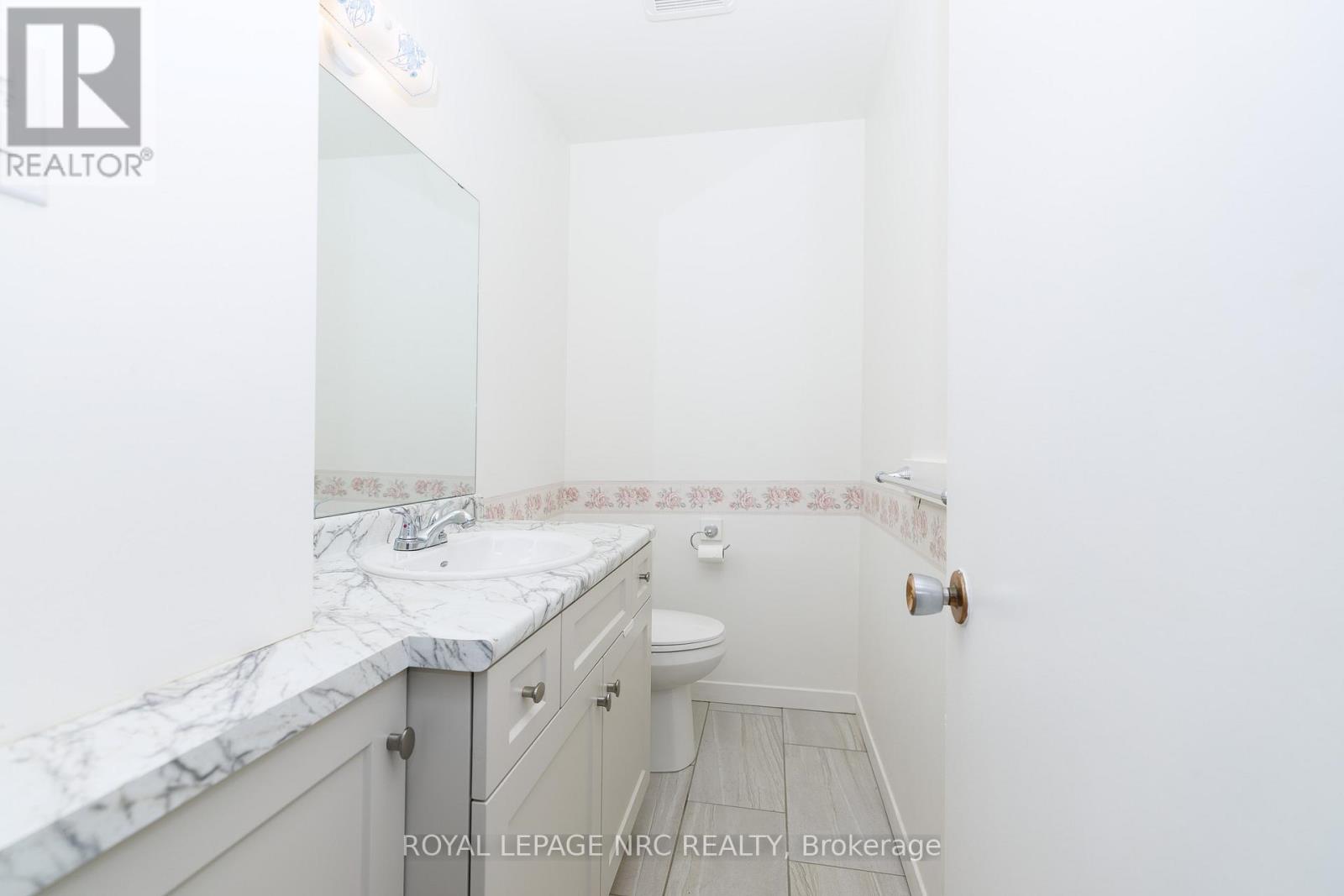 8 Kerwin Gate, St. Catharines, Ontario  L2N 4J8 - Photo 4 - X13710648