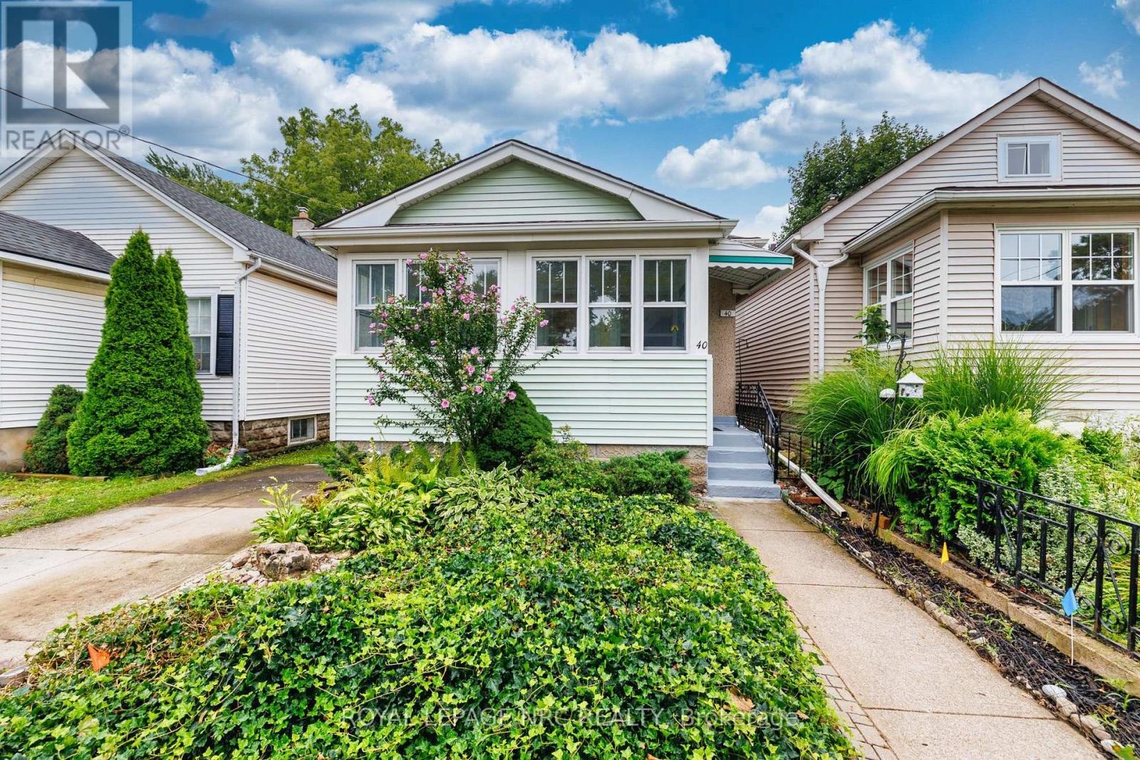 40 St. Patrick Street, St. Catharines, Ontario  L2R 1K1 - Photo 1 - X13710764