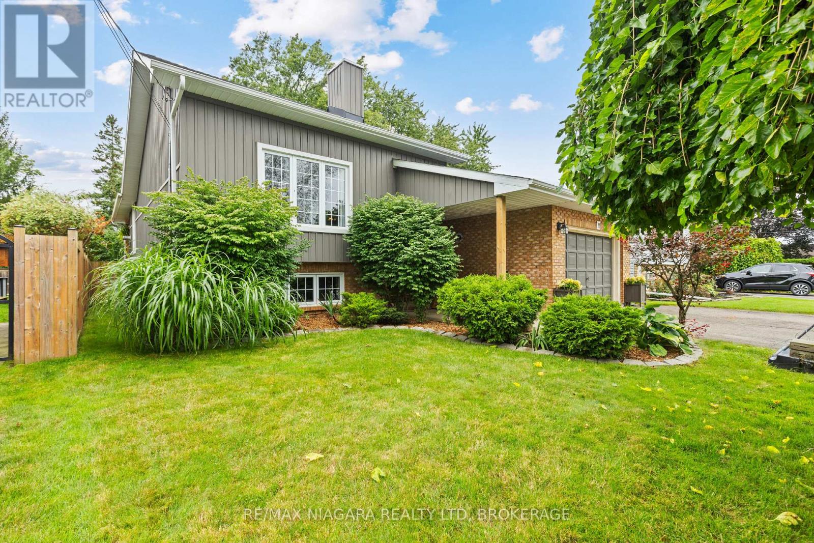 11 Northhaven Road, Welland, Ontario  L3C 1W9 - Photo 1 - X13711254