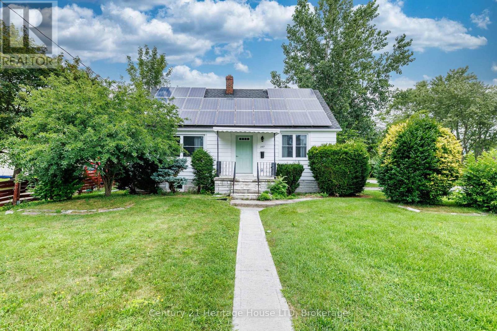197 Murray Street, Fort Erie, Ontario  L2A 2B7 - Photo 1 - X13712744