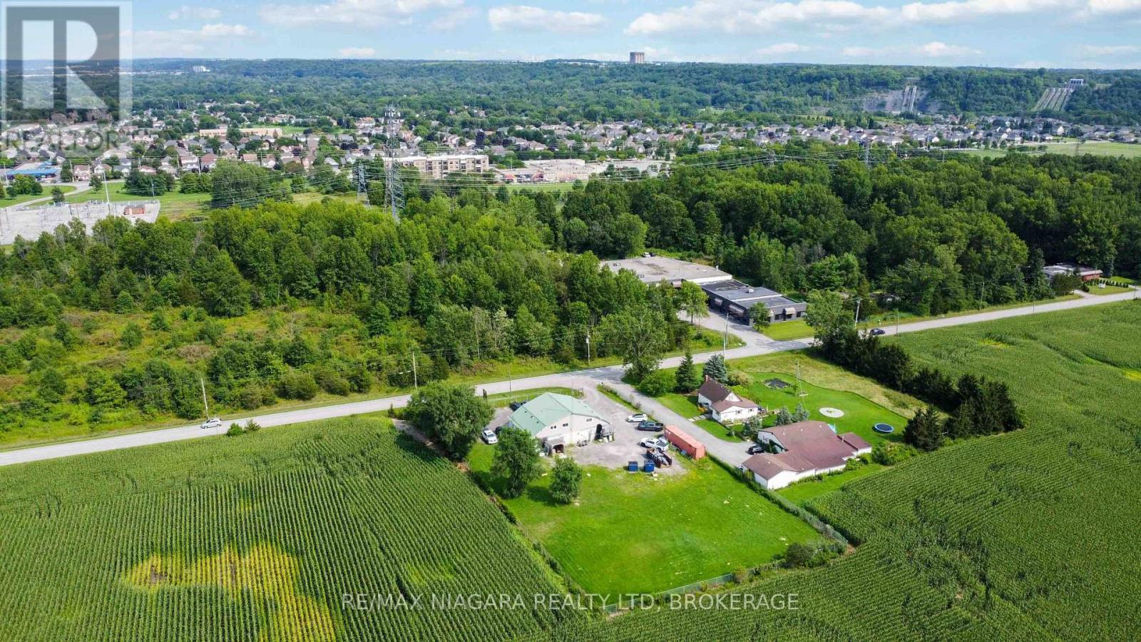 2517 First St Louth Street, St. Catharines, Ontario  L2R 6P7 - Photo 1 - X13713136
