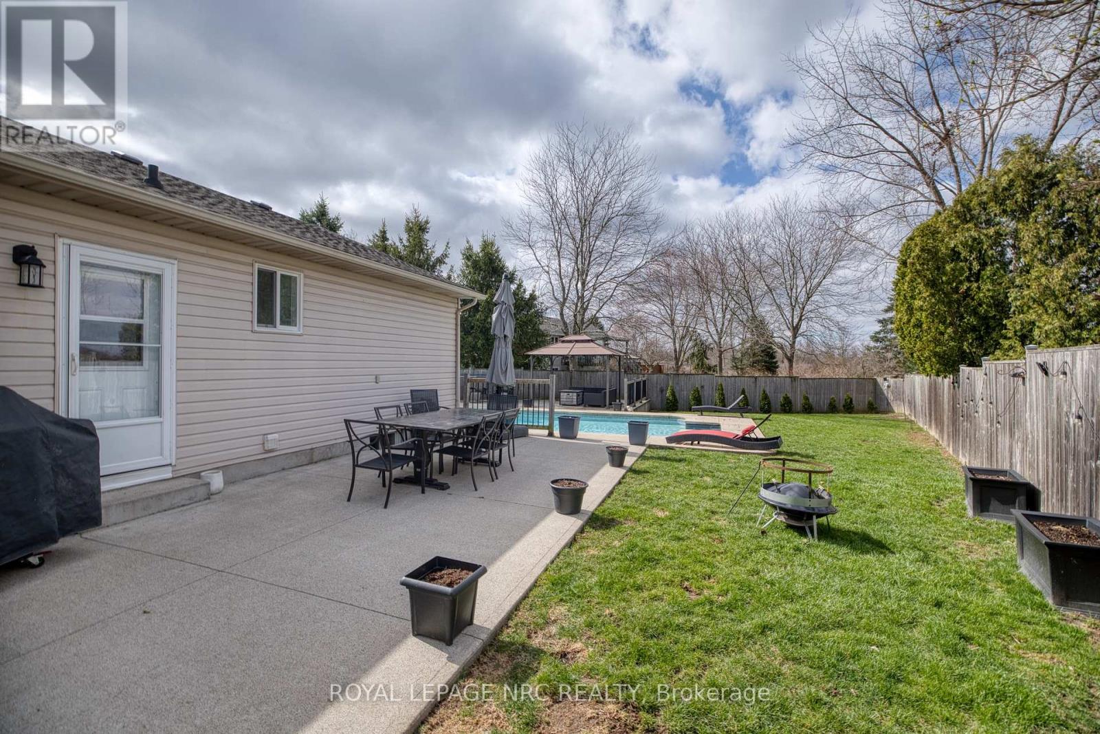16 Leonard Drive, St. Catharines, Ontario  L2S 3V2 - Photo 31 - X13714040