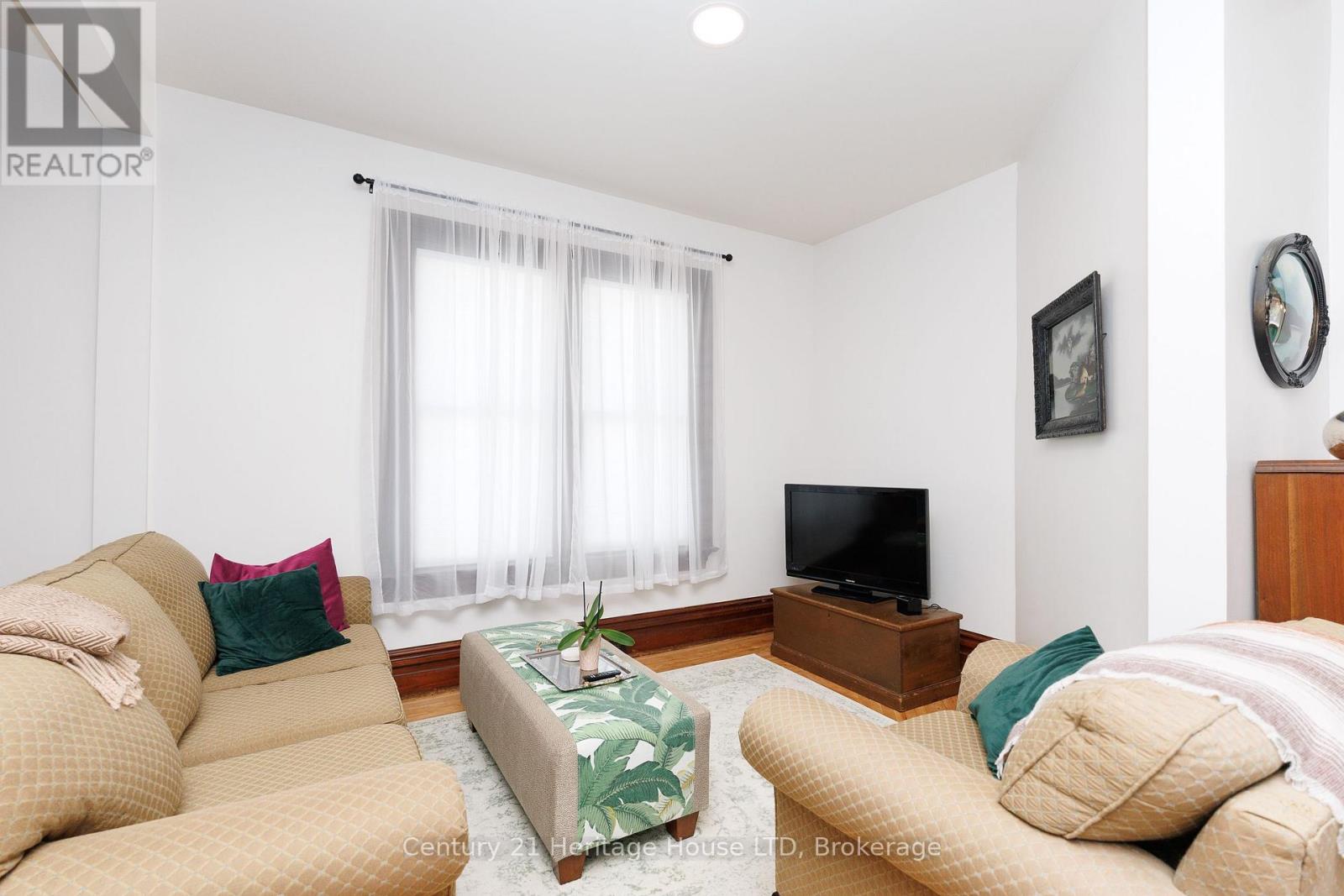 34 Henry Street, St. Catharines, Ontario  L2R 5T6 - Photo 13 - X13715344