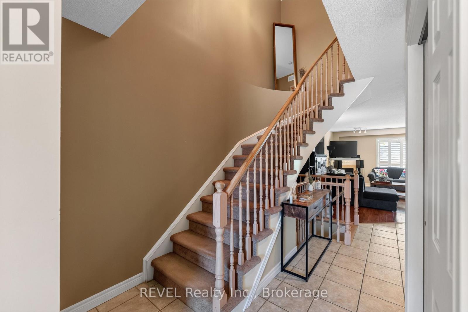 11 Elderberry Avenue, Grimsby, Ontario  L3M 5M9 - Photo 9 - X13716782