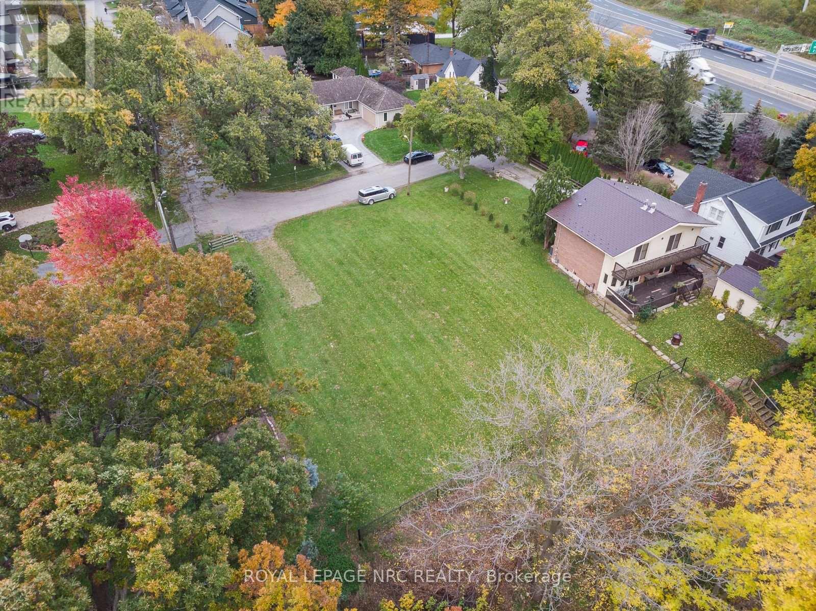 56 Henley Drive, St. Catharines, Ontario  L2N 4A9 - Photo 3 - X13719470