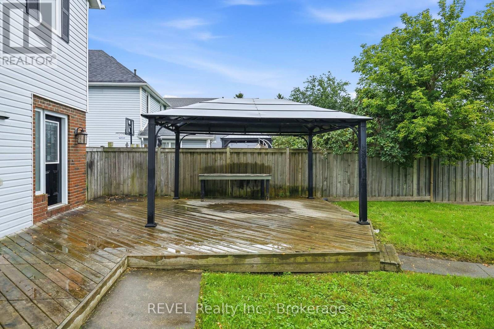 2324 Centre Street, Thorold, Ontario  L0S 1A0 - Photo 9 - X13719580