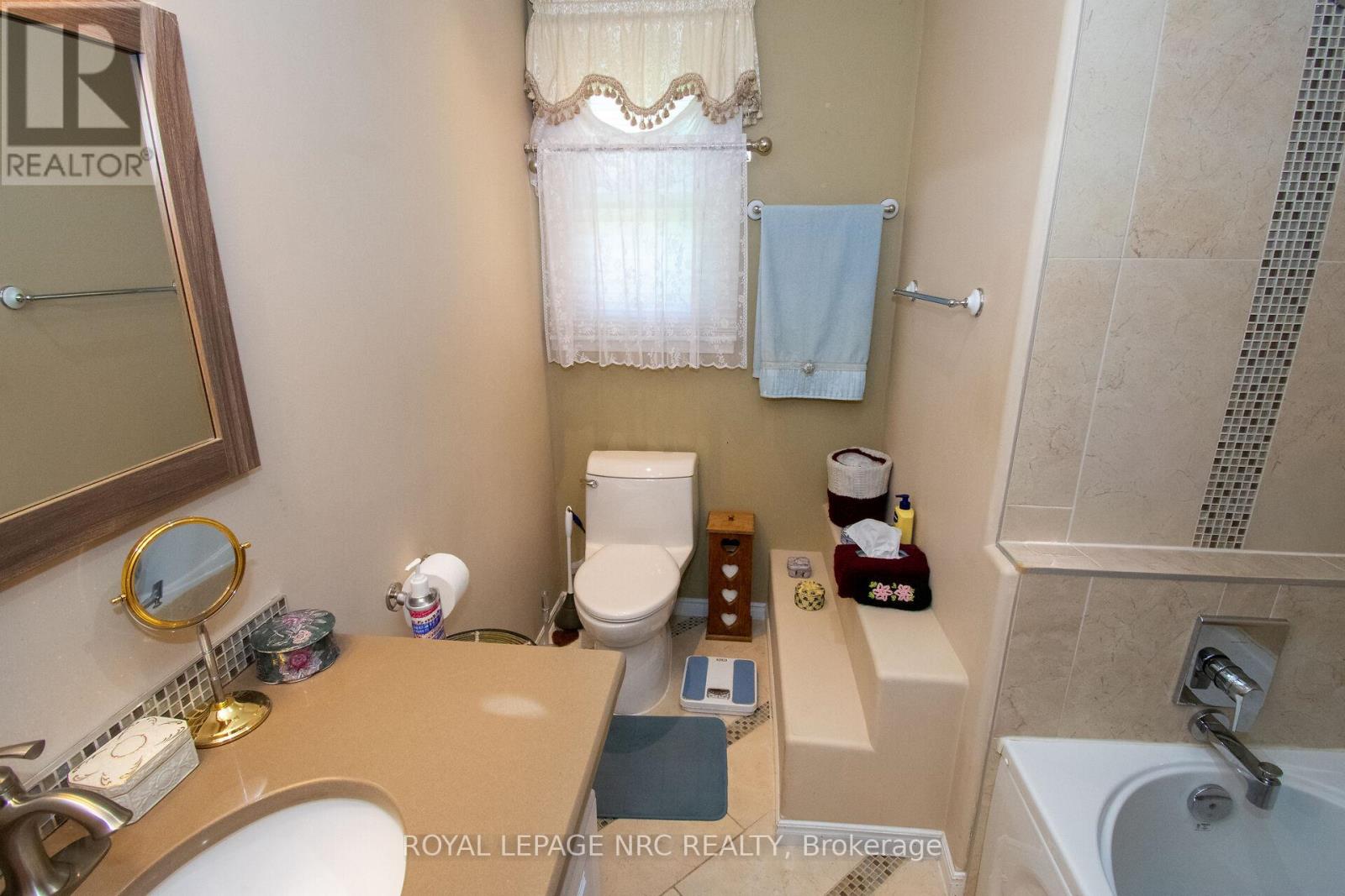 34 Woodington Place, Welland, Ontario  L3C 2J2 - Photo 30 - X13720484